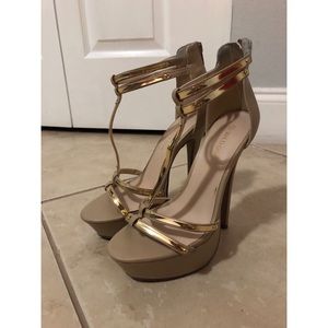 Beige and gold size 7.5 heels